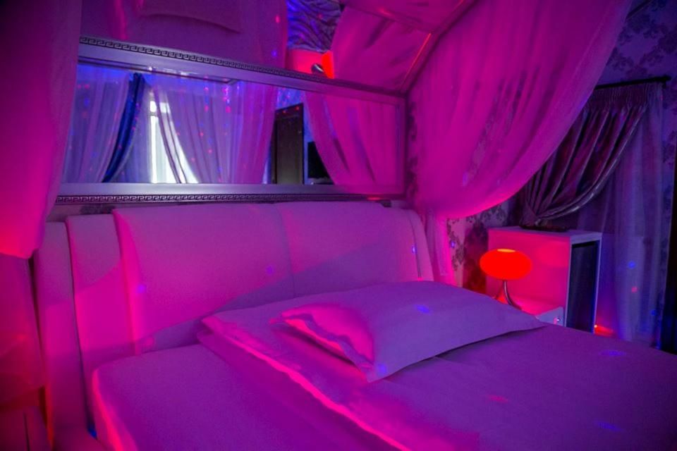 Отели для свиданий Anadi Hotel Boutique Брашов-15