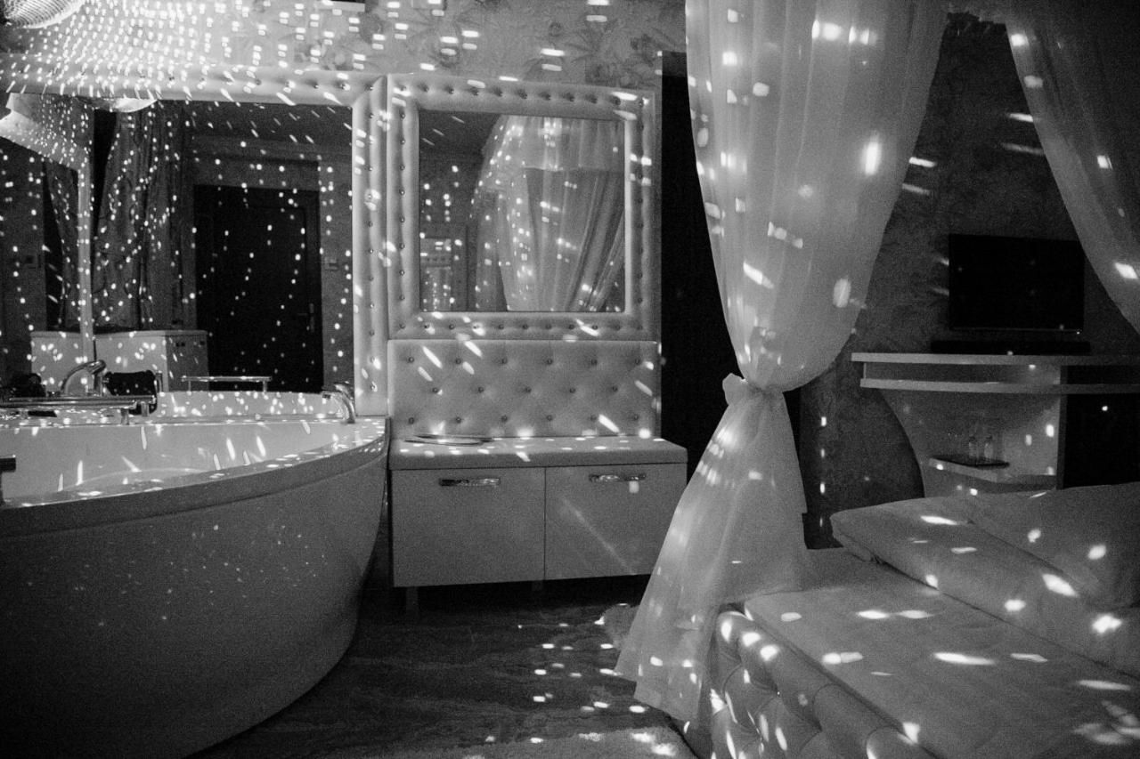 Отели для свиданий Anadi Hotel Boutique Брашов-43