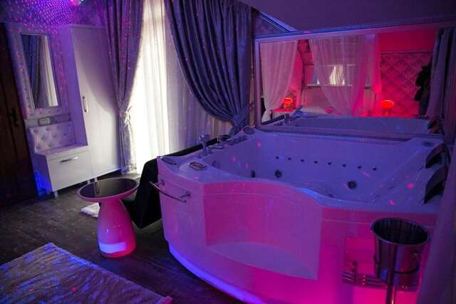 Отели для свиданий Anadi Hotel Boutique Брашов-47