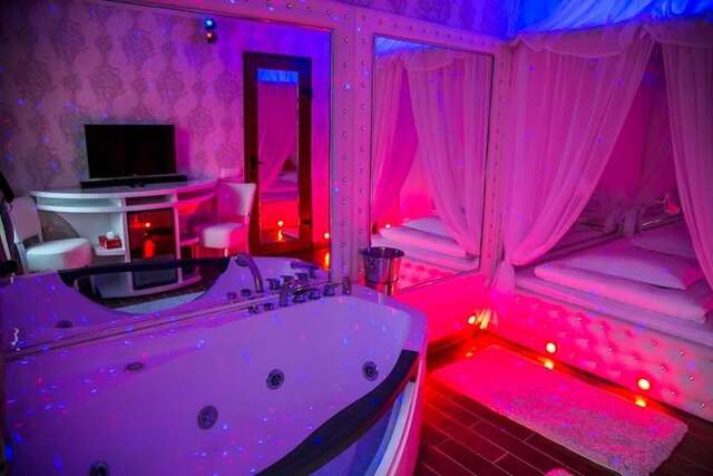 Отели для свиданий Anadi Hotel Boutique Брашов-9